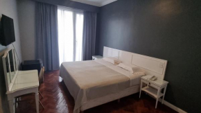 HOTEL REGIS